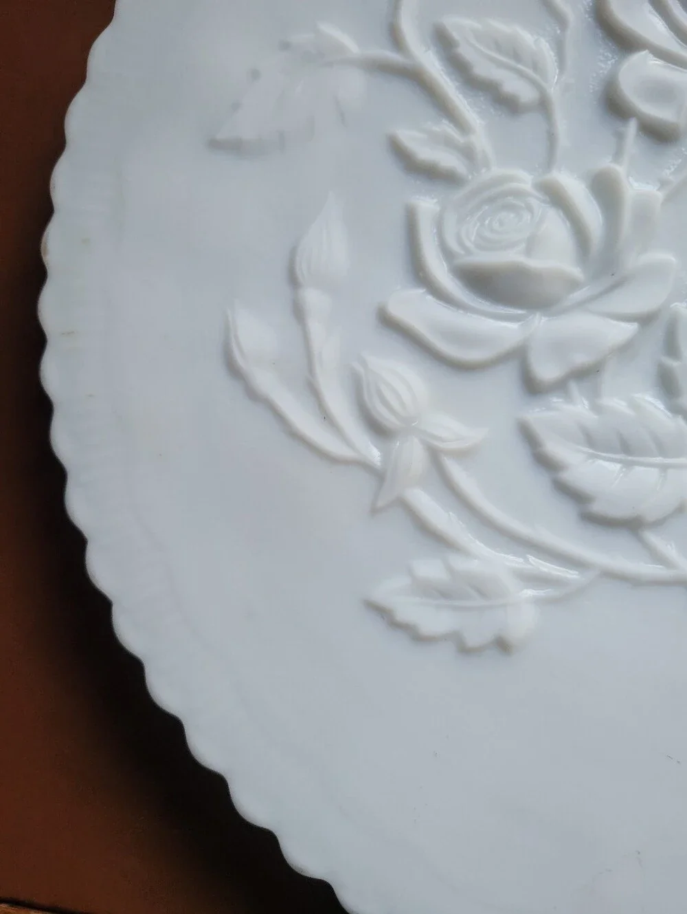 Lg. 12 ½” 3-Rose IMPERIAL Milk Glass MCM Vintage Embossed Cake Serving Platter